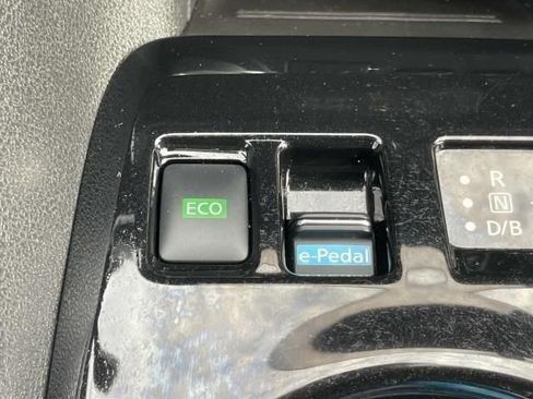 Used 2022 Nissan Leaf SV Plus image 33