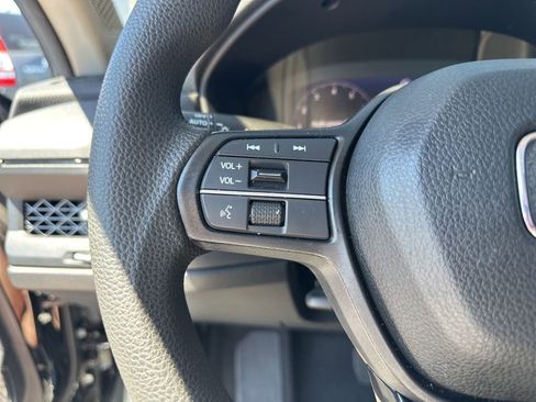Used 2025 Honda Accord SE image 20