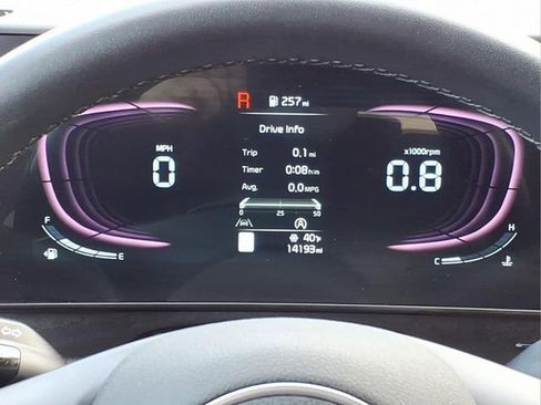 Used 2025 Kia Sportage EX image 26