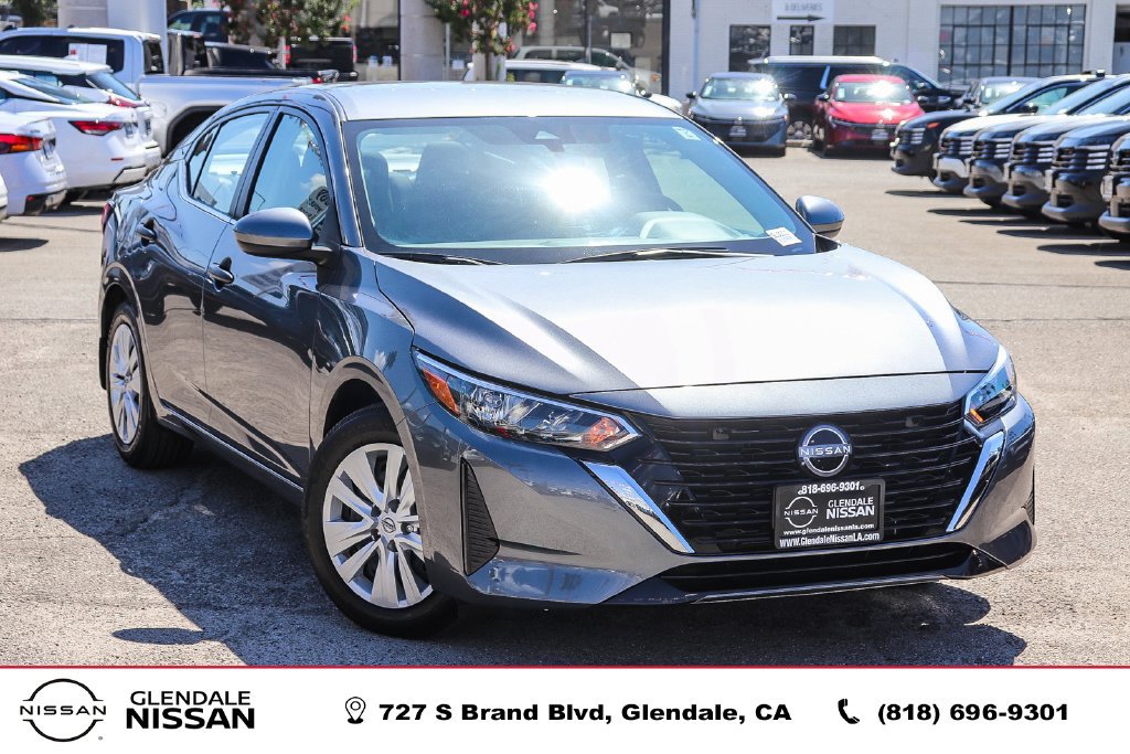 Used 2025 Nissan Sentra S FWD image 1