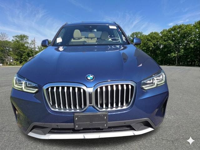 Used 2023 BMW X3 xDrive30i w/ Convenience Package AWD/4WD image 3