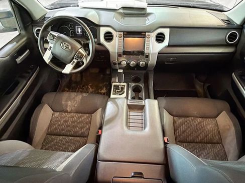 Used 2019 Toyota Tundra SR5 AWD/4WD image 10