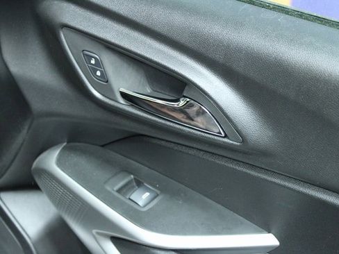 Used 2024 Chevrolet Trax RS w/ Driver Confidence Package image 10