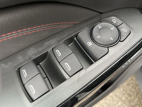 New 2026 Chevrolet Trax RS w/ Sunroof Package image 13