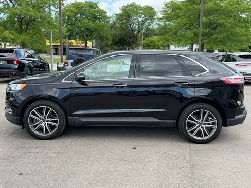 Used 2019 Ford Edge Titanium w/ Cold Weather Package AWD/4WD image 2