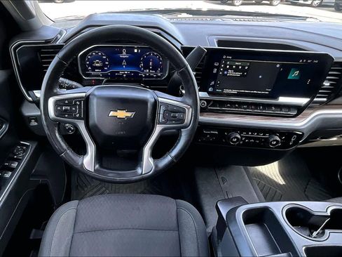 Used 2022 Chevrolet Silverado 1500 LT image 6