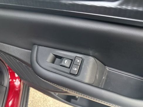 New 2025 Jeep Grand Cherokee Altitude w/ Trailer Tow Package image 16