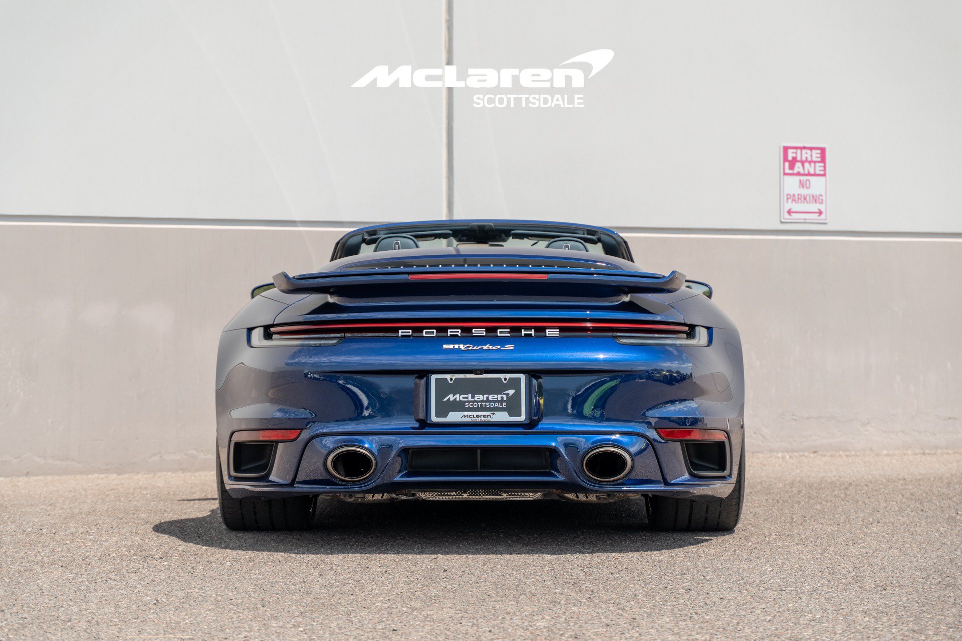 Used 2022 Porsche 911 Cabriolet AWD/4WD image 6
