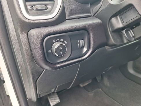 Used 2024 RAM 2500 Big Horn w/ Off Road Package AWD/4WD image 19