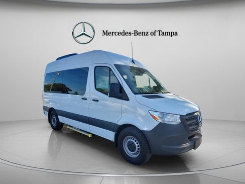 Used 2025 Mercedes-Benz Sprinter 2500 image 4