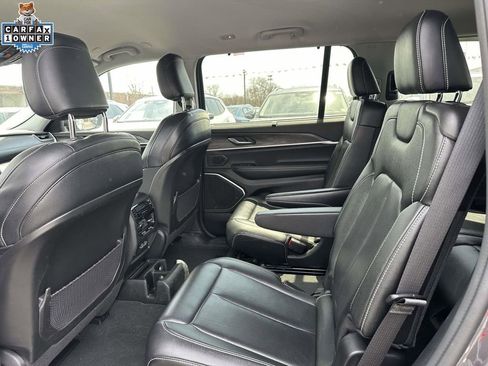 Used 2023 Jeep Grand Cherokee L Limited w/ Luxury Tech Group II AWD/4WD image 10