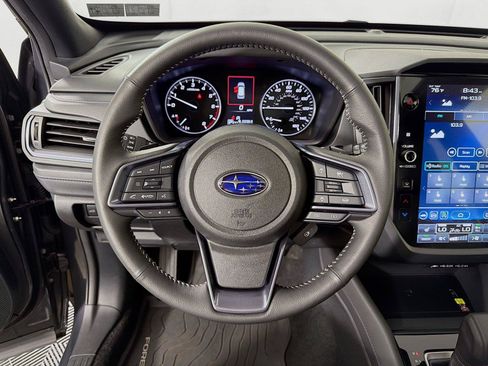 Used 2025 Subaru Forester Limited AWD/4WD image 3