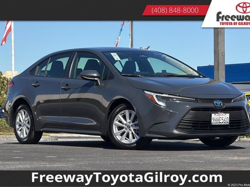 Used 2023 Toyota Corolla LE w/ LE Convenience Package FWD image 1