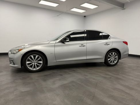Used 2017 INFINITI Q50 3.0t Premium AWD/4WD image 4