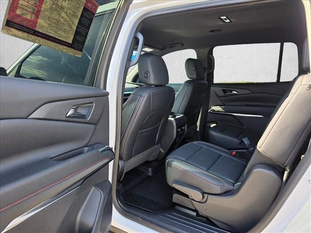 Used 2024 Chevrolet Traverse Z71 AWD/4WD image 18