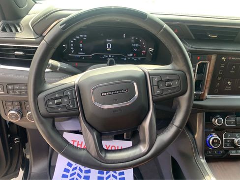 Used 2024 GMC Yukon Denali Ultimate AWD/4WD image 16