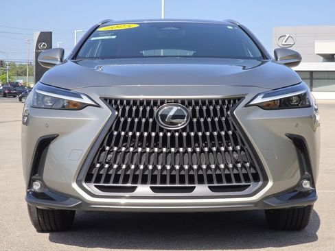 Certified 2025 Lexus NX 350 AWD w/ Accessory Package (2T) image 4