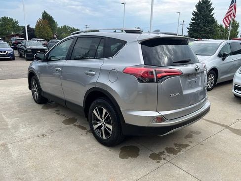 Used 2017 Toyota RAV4 XLE w/ Plus Extra Value Package AWD/4WD image 4