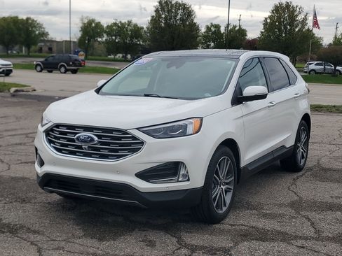 Used 2024 Ford Edge Titanium w/ Equipment Group 301A AWD/4WD image 3