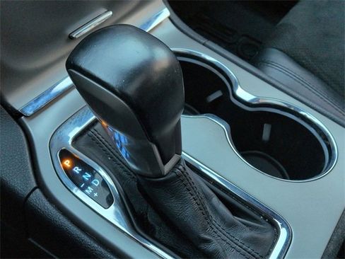 Used 2020 Jeep Grand Cherokee Altitude image 21