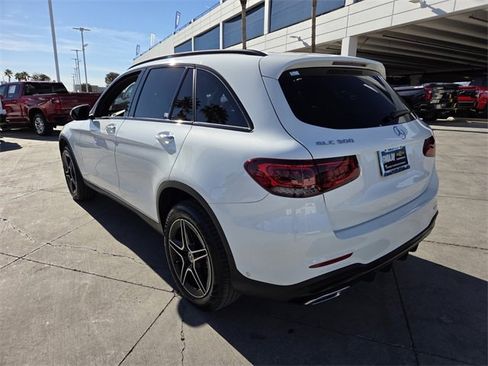 Used 2022 Mercedes-Benz GLC 300 4MATIC image 4