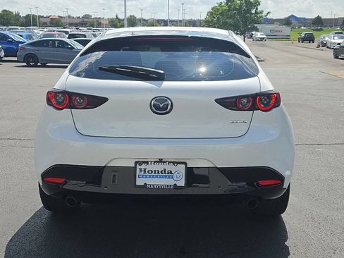 Used 2019 MAZDA MAZDA3 Hatchback FWD image 6