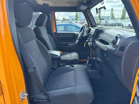 Used 2012 Jeep Wrangler Unlimited Sport AWD/4WD image 9
