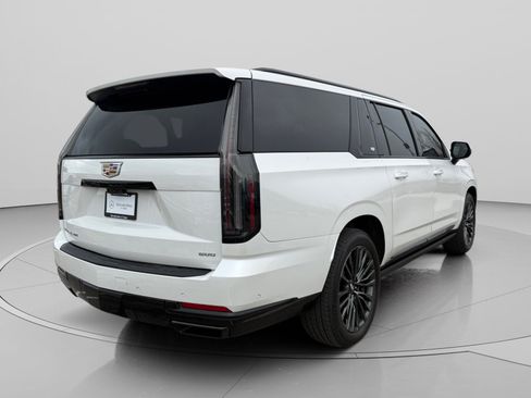 Used 2025 Cadillac Escalade ESV Sport Platinum w/ LPO, Floor Liner Package image 5