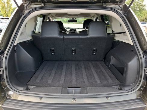 Used 2016 Jeep Compass Latitude AWD/4WD image 29