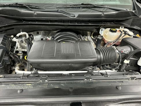 Used 2023 Chevrolet Silverado 1500 ZR2 w/ Technology Package image 23