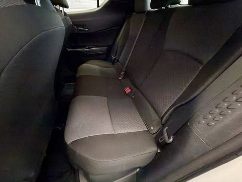 Used 2020 Toyota C-HR LE FWD image 13