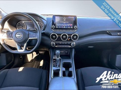 Used 2025 Nissan Sentra SV image 7