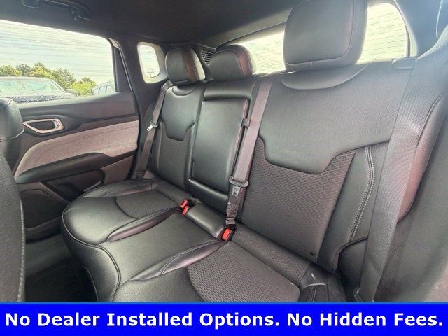 Used 2024 Jeep Compass Latitude AWD/4WD image 9