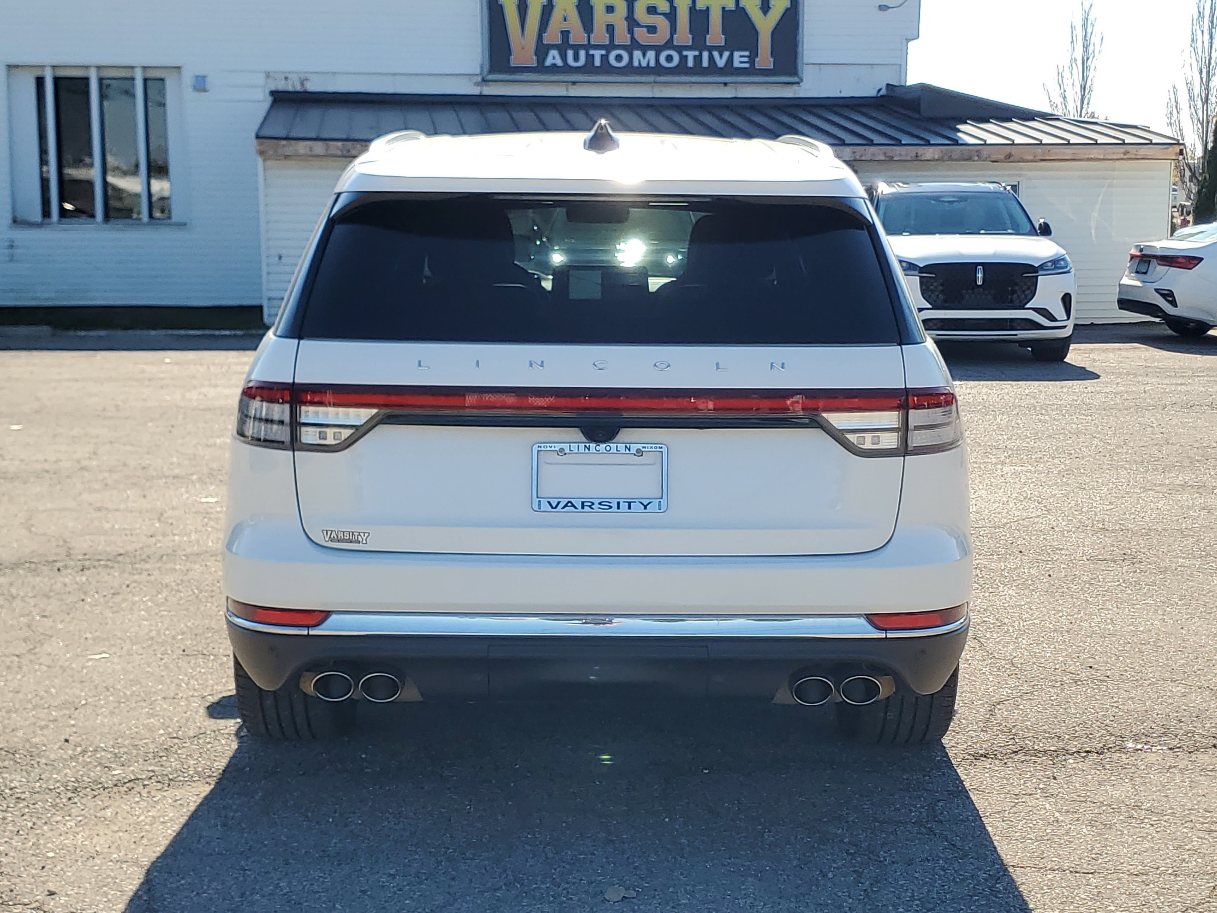 Used 2025 Lincoln Aviator Reserve w/ Equipment Group 201A AWD/4WD image 5