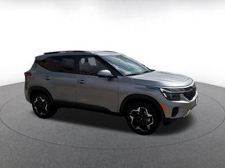 Used 2025 Kia Seltos S video 2