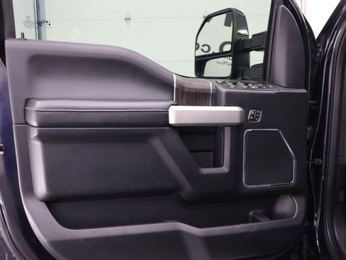 Used 2021 Ford F250 Lariat AWD/4WD image 40