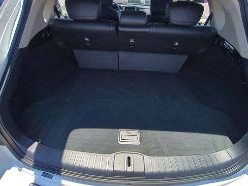 Used 2017 INFINITI QX50 2WD image 25