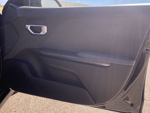 Used 2025 Kia K4 LXS image 29