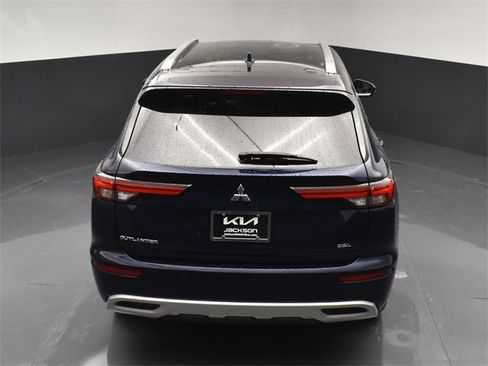 Used 2024 Mitsubishi Outlander SEL image 45