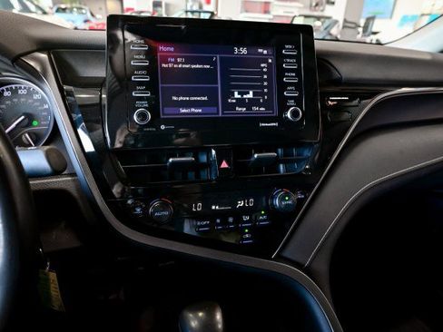 Used 2024 Toyota Camry SE image 35