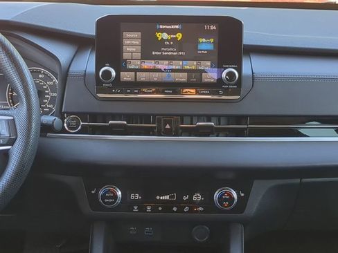 Used 2023 Mitsubishi Outlander SE image 17