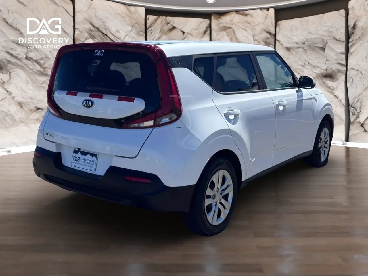 Used 2021 Kia Soul LX FWD image 3