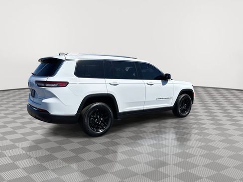 Used 2023 Jeep Grand Cherokee L Laredo AWD/4WD image 12