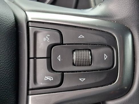 Used 2023 Chevrolet Suburban Premier RWD image 18