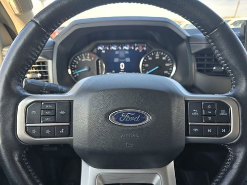 Used 2024 Ford Expedition XLT image 15