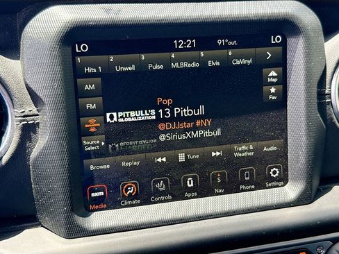 Used 2022 Jeep Wrangler Unlimited Sahara w/ Cold Weather Group AWD/4WD image 16
