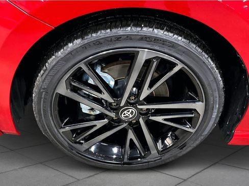 Used 2025 Toyota Camry XSE image 11