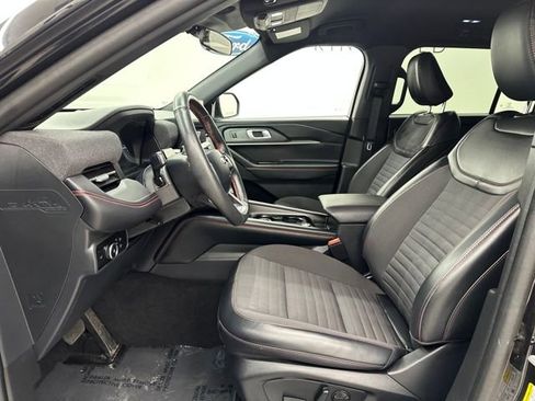 Used 2025 Ford Explorer ST-Line image 23