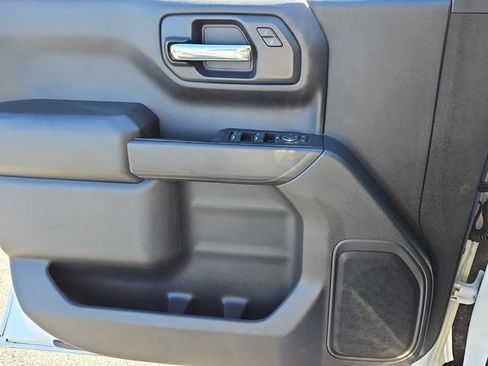 Used 2020 Chevrolet Silverado 1500 Custom w/ Custom Value Package image 21