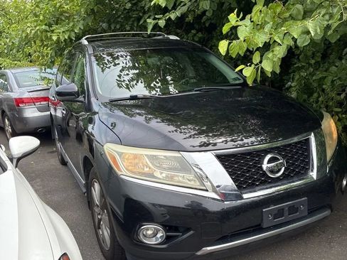 Used 2014 Nissan Pathfinder Platinum w/ Platinum Premium Package AWD/4WD image 9